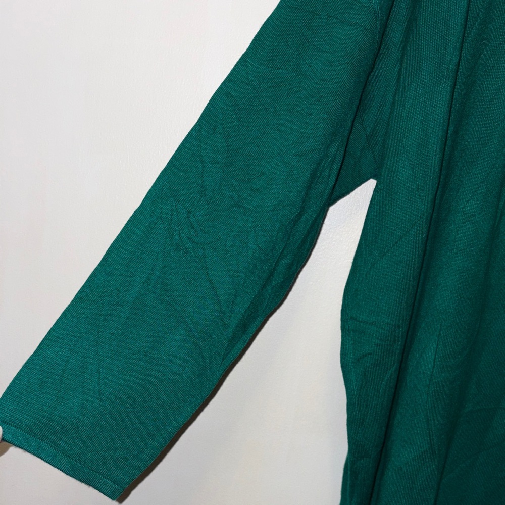 Roz & Ali Green light sweater with Black Beaded Shoulders - Picture 6 of 8